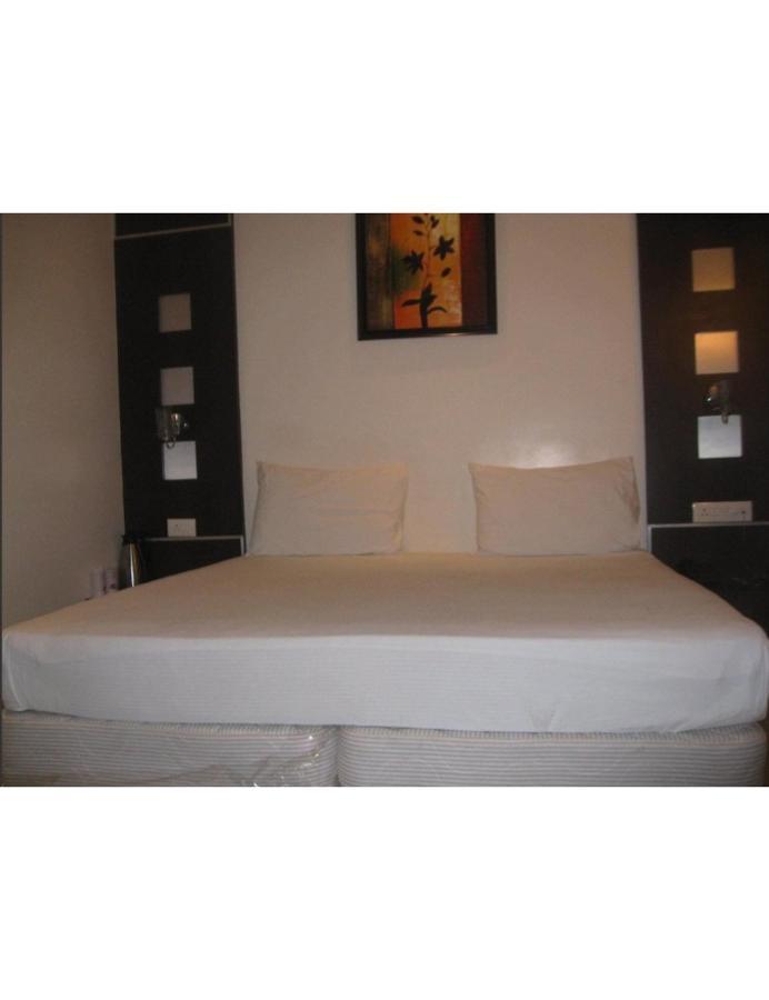 Hotel D Grand, Bareilly Exterior photo