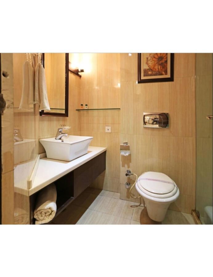 Hotel D Grand, Bareilly Exterior photo