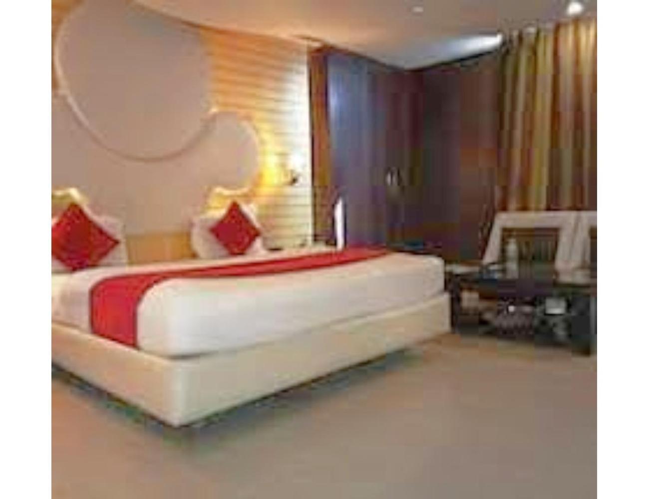 Hotel D Grand, Bareilly Exterior photo